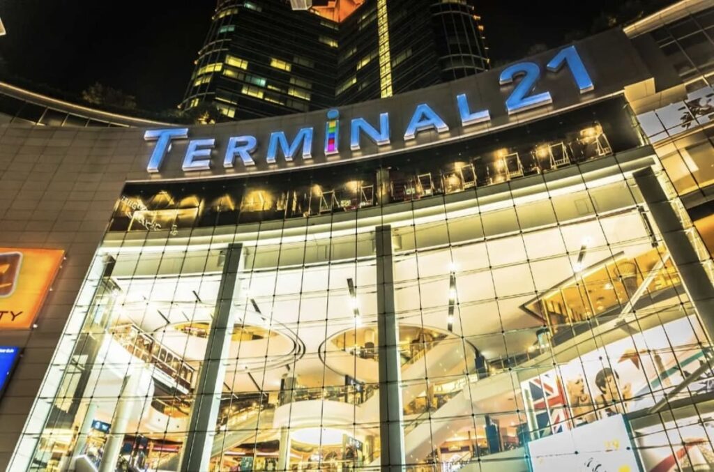 タイ バンコク ターミナル21 駅ちかエンターテイメントテーマパーク型大型ショッピングモール thai bangkok terminal21 thempark big shoppingmall