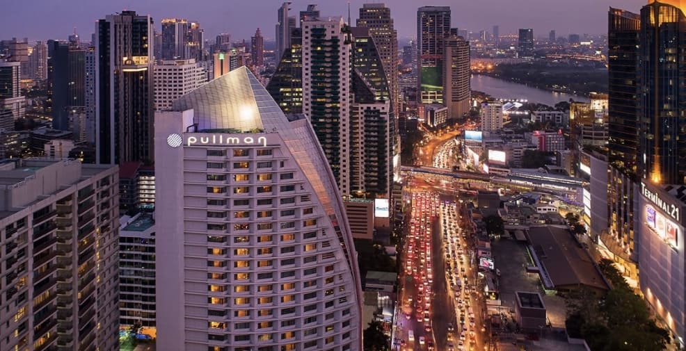 プルマン バンコク グランデ スクンビット外観 pullman bangkok grande sukhumvit exterior